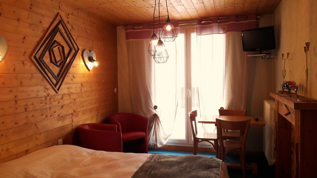 Hotel Du Midi Thônes Εξωτερικό φωτογραφία